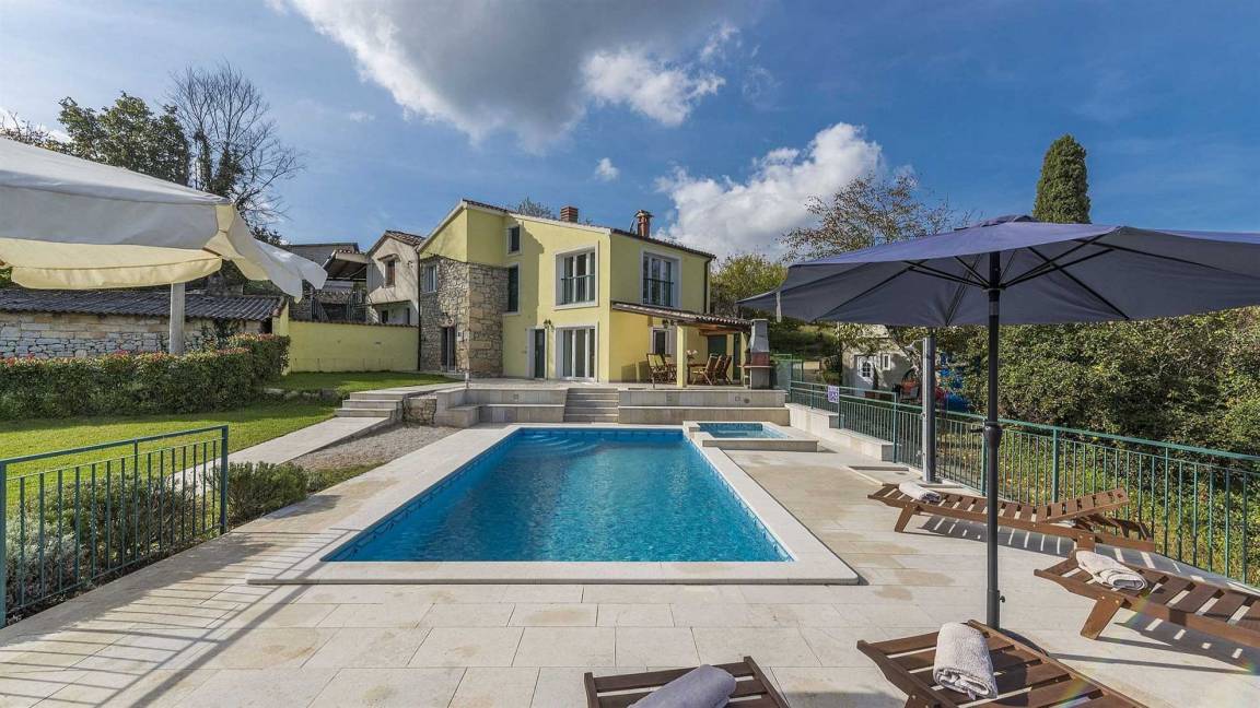 100 M² Villa ∙ 3 Chambres ∙ 6 Personnes - Motovun