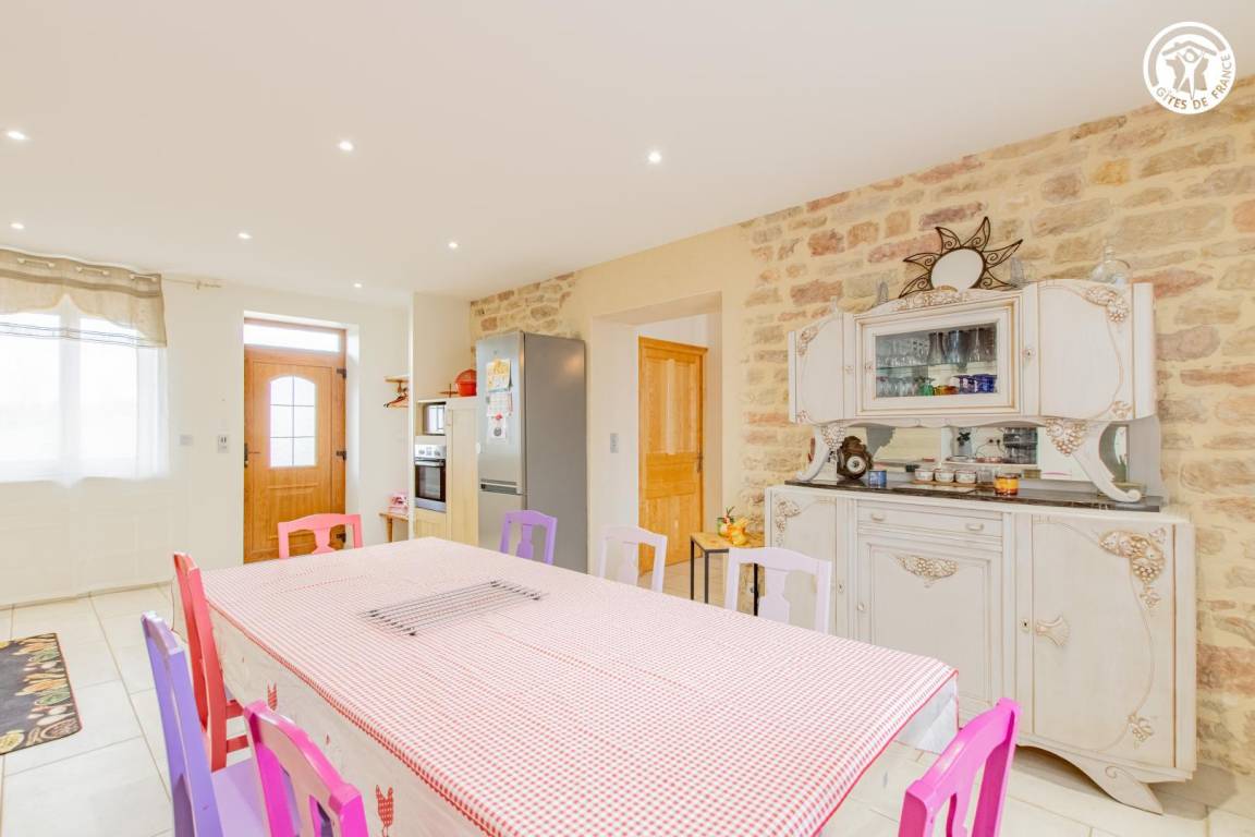 104 m&sup2; G&icirc;te 3 Schlafzimmer 6 G&auml;ste
