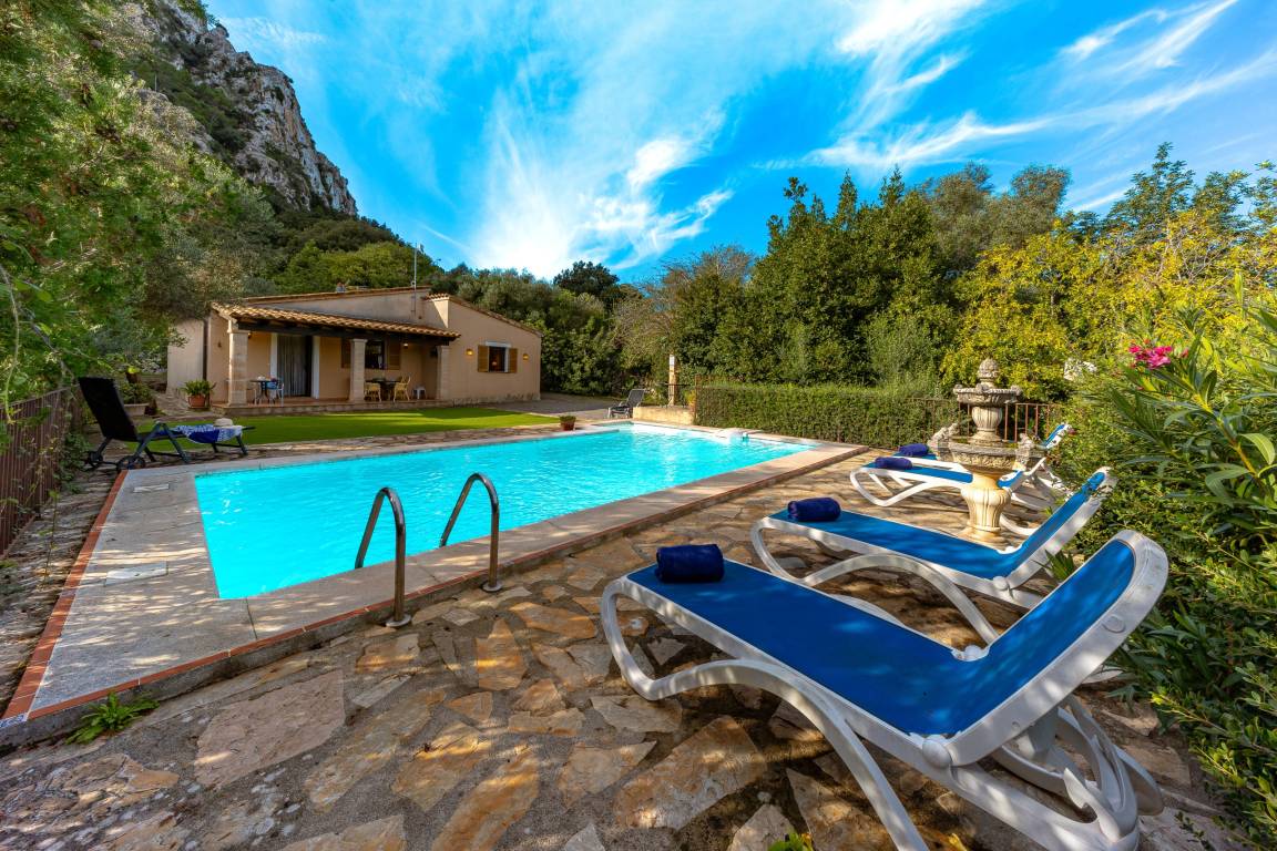 90 M² Villa ∙ 2 Bedrooms ∙ 4 Guests - Pollença