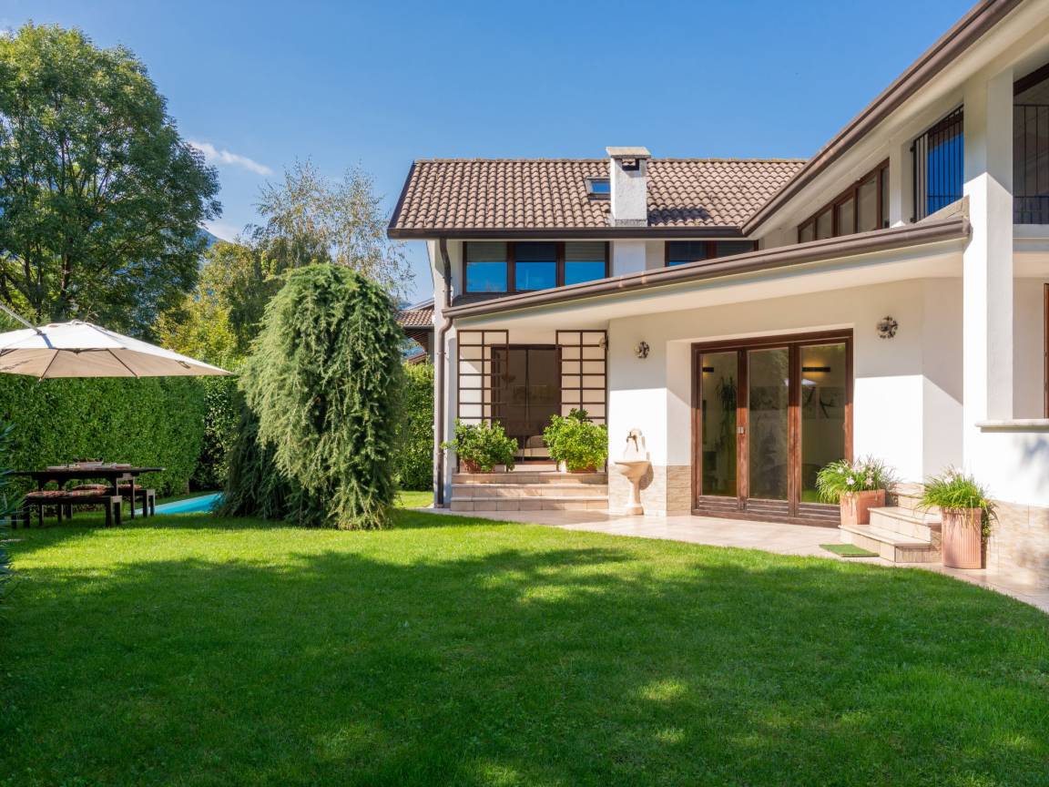 200 M² Ferienhaus ∙ 3 Schlafzimmer ∙ 6 Gäste - Comer See