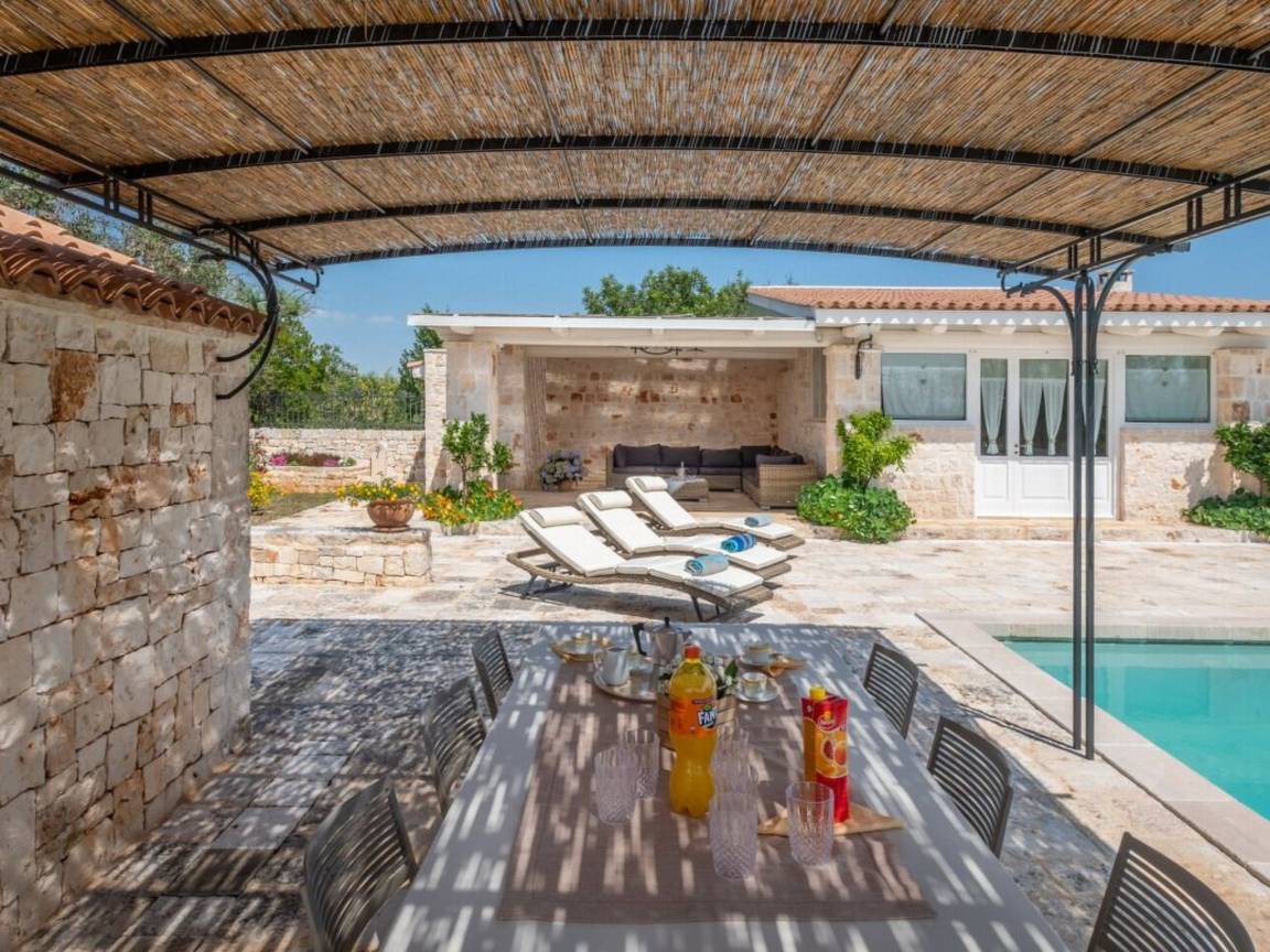 300 M² Casa ∙ 3 Habitaciones ∙ 8 Huéspedes - Noci