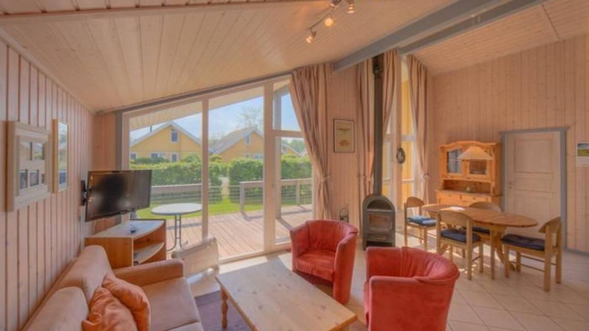 67 M² Ferienhaus ∙ 2 Schlafzimmer ∙ 4 Gäste - Müritz