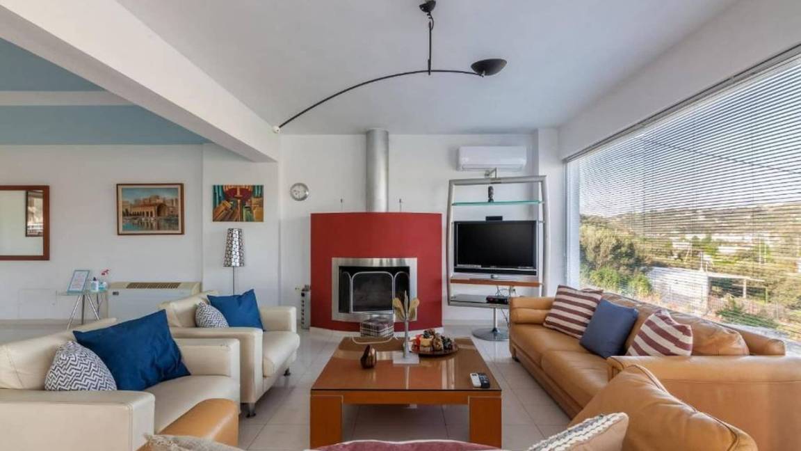 450 M² House ∙ 5 Bedrooms ∙ 12 Guests - Heraklion