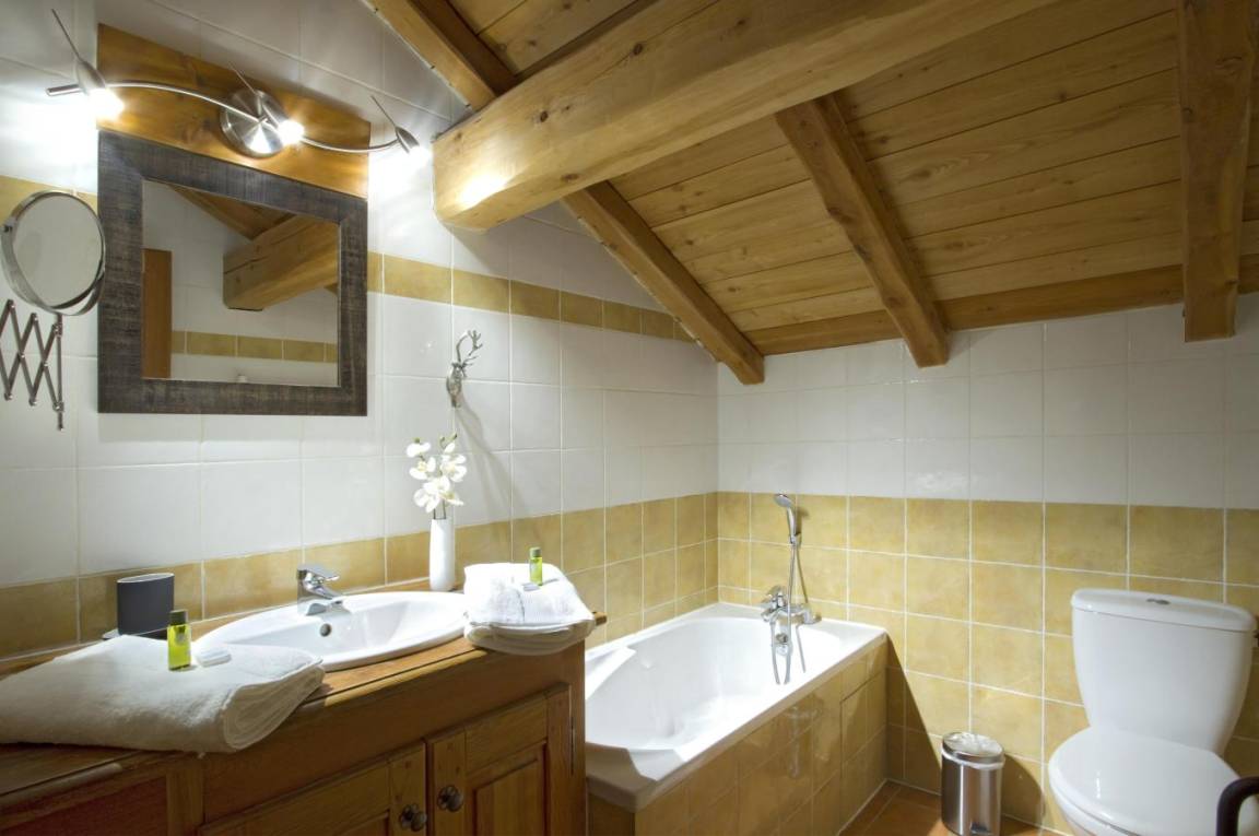 300 m² Chalet ∙ 8 Schlafzimmer ∙ 15 Gäste – Bild 24