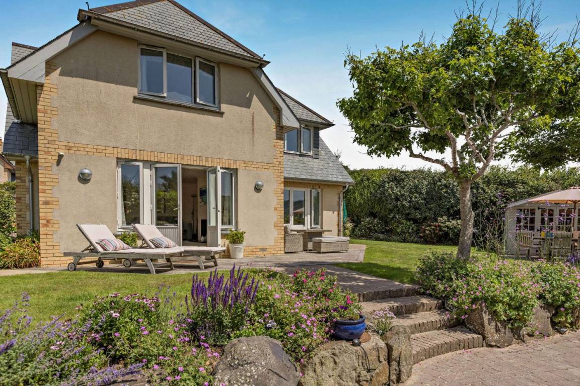 Cottage ∙ 5 Bedrooms ∙ 10 Guests - Croyde