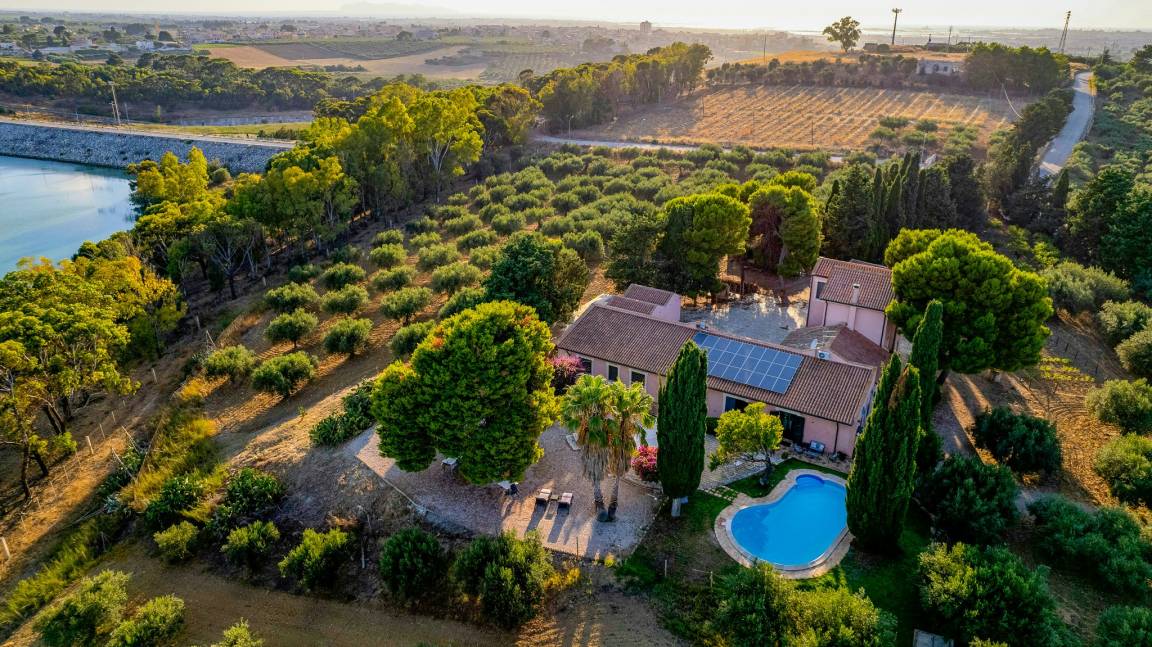 400 M² Casa Vacanza ∙ 3 Camere Da Letto ∙ 9 Ospiti - Trapani