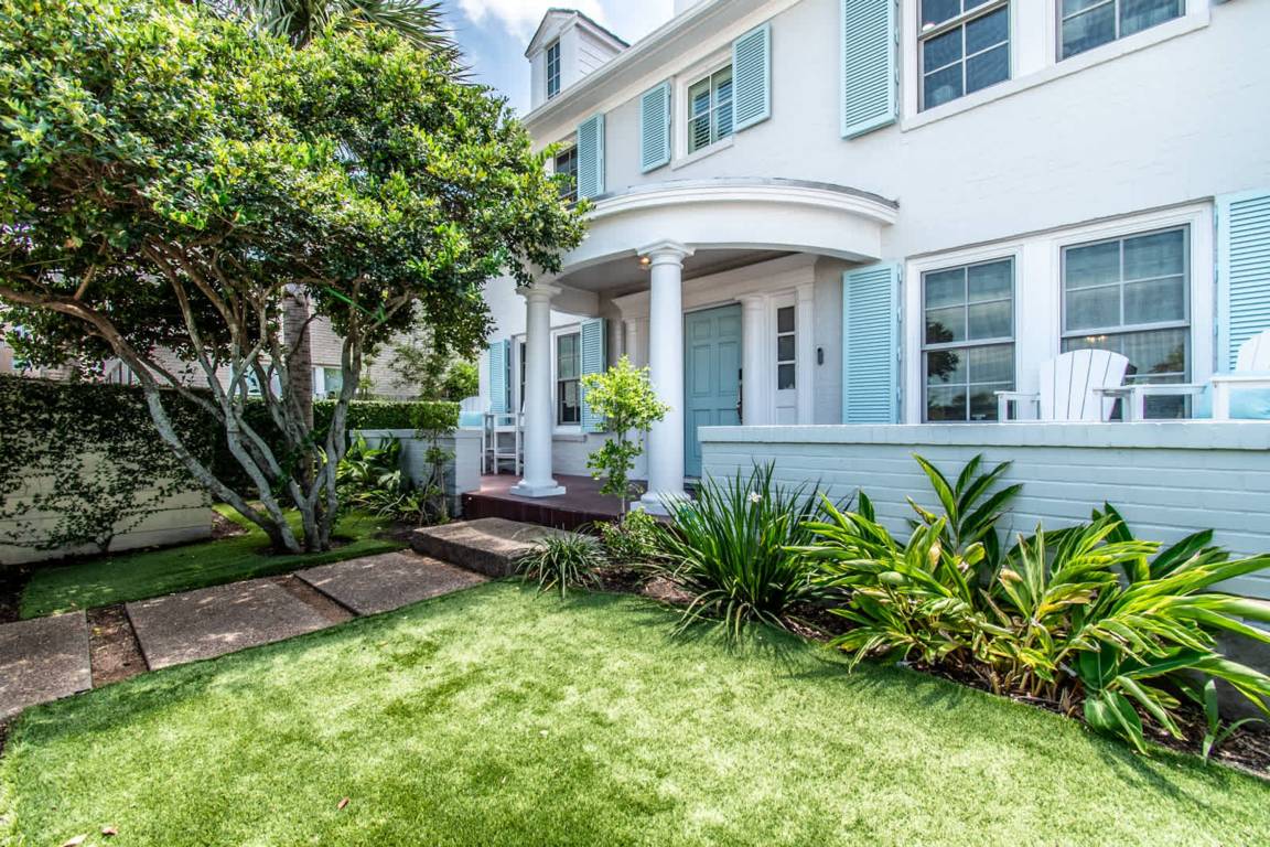 Apartment ∙ 6 Bedrooms ∙ 15 Guests - North Beach, TX