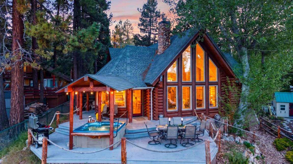 174 M² Casa ∙ 3 Habitaciones ∙ 8 Huéspedes - Big Bear City, CA