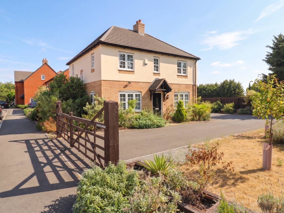 Cottage ∙ 4 Bedrooms ∙ 8 Guests - Cambrige (UK)