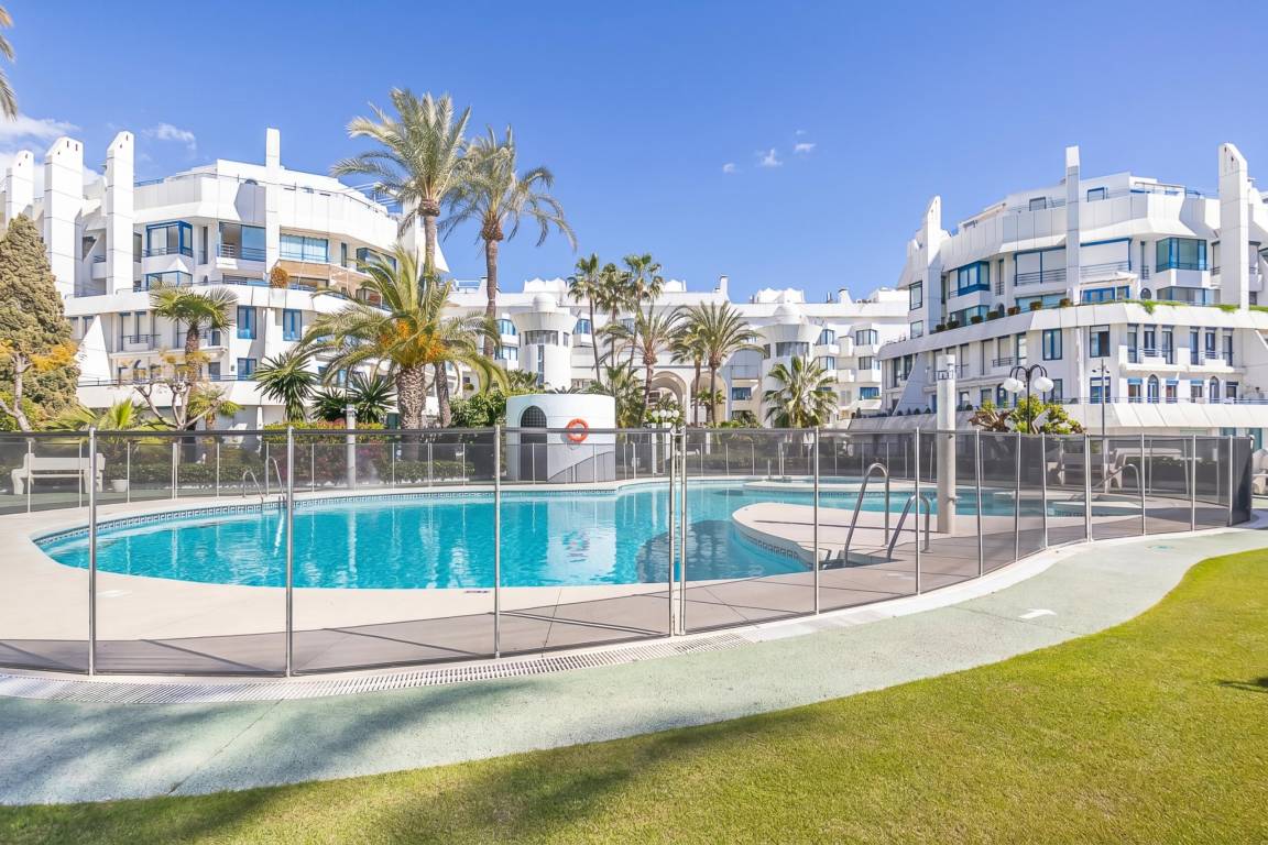 120 M² Chalet ∙ 2 Habitaciones ∙ 4 Huéspedes - Marbella
