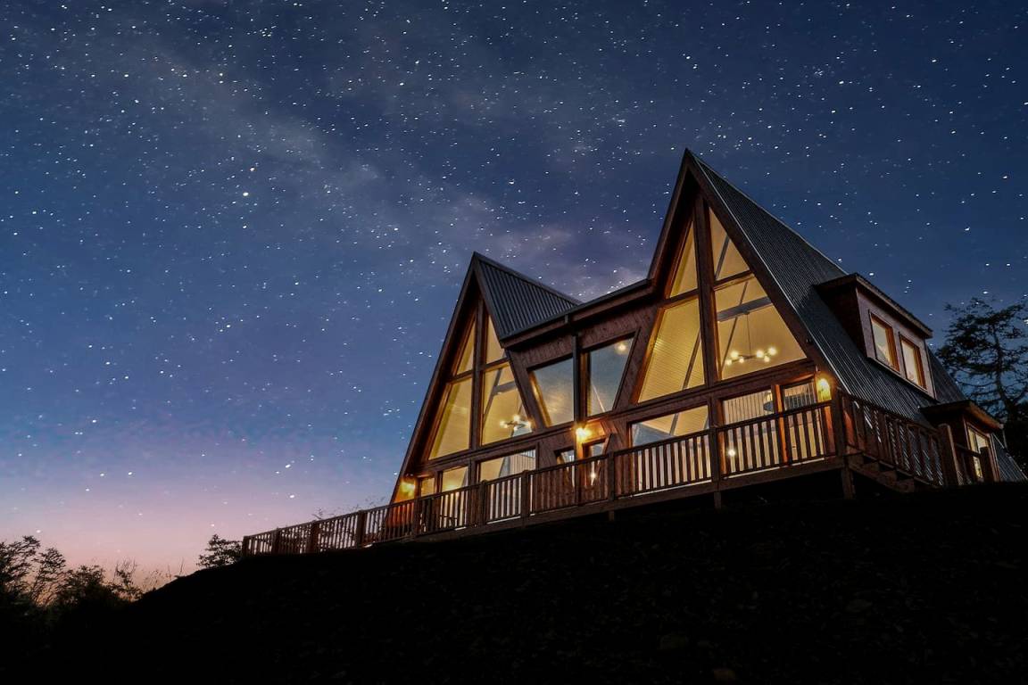 Cabin ∙ 4 Bedrooms ∙ 15 Guests - Dandridge, TN