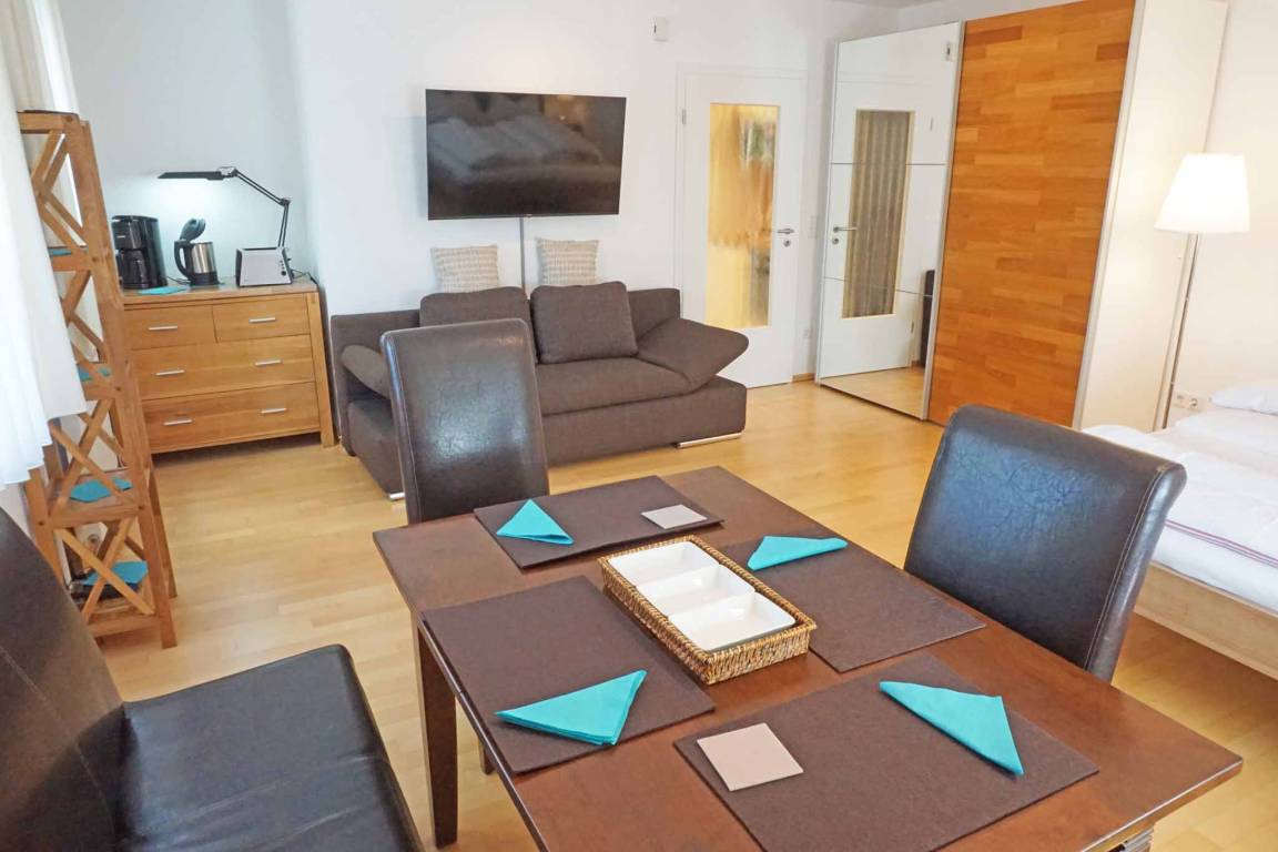 Ferienwohnung ∙ 1 Schlafzimmer ∙ 2 Gäste - Lauf an der Pegnitz