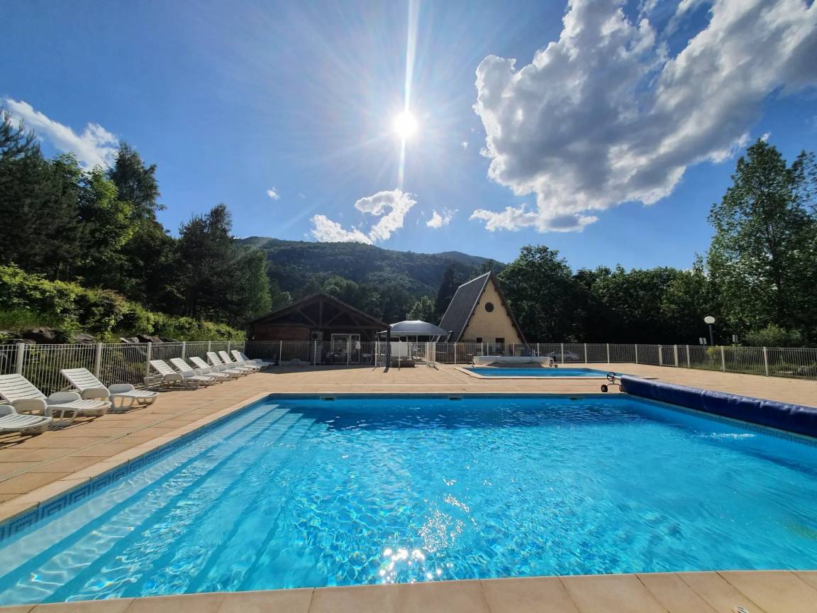 28 M² Chalet ∙ 2 Schlafzimmer ∙ 4 Gäste - Chorges