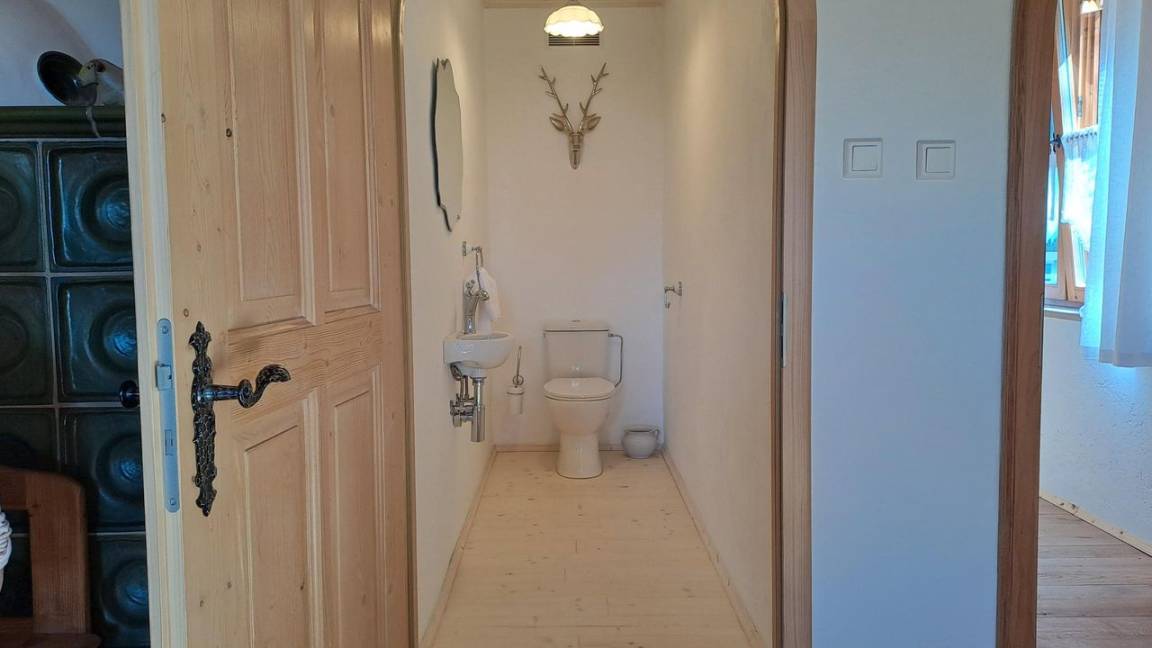 180 M² Apartment ∙ 2 Guests - Lam