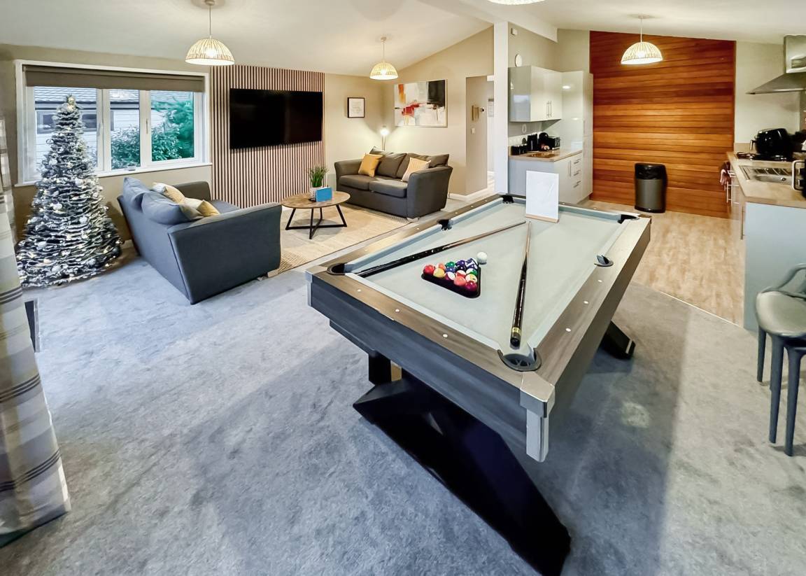 Chalet ∙ 2 Bedrooms ∙ 4 Guests - Beverley