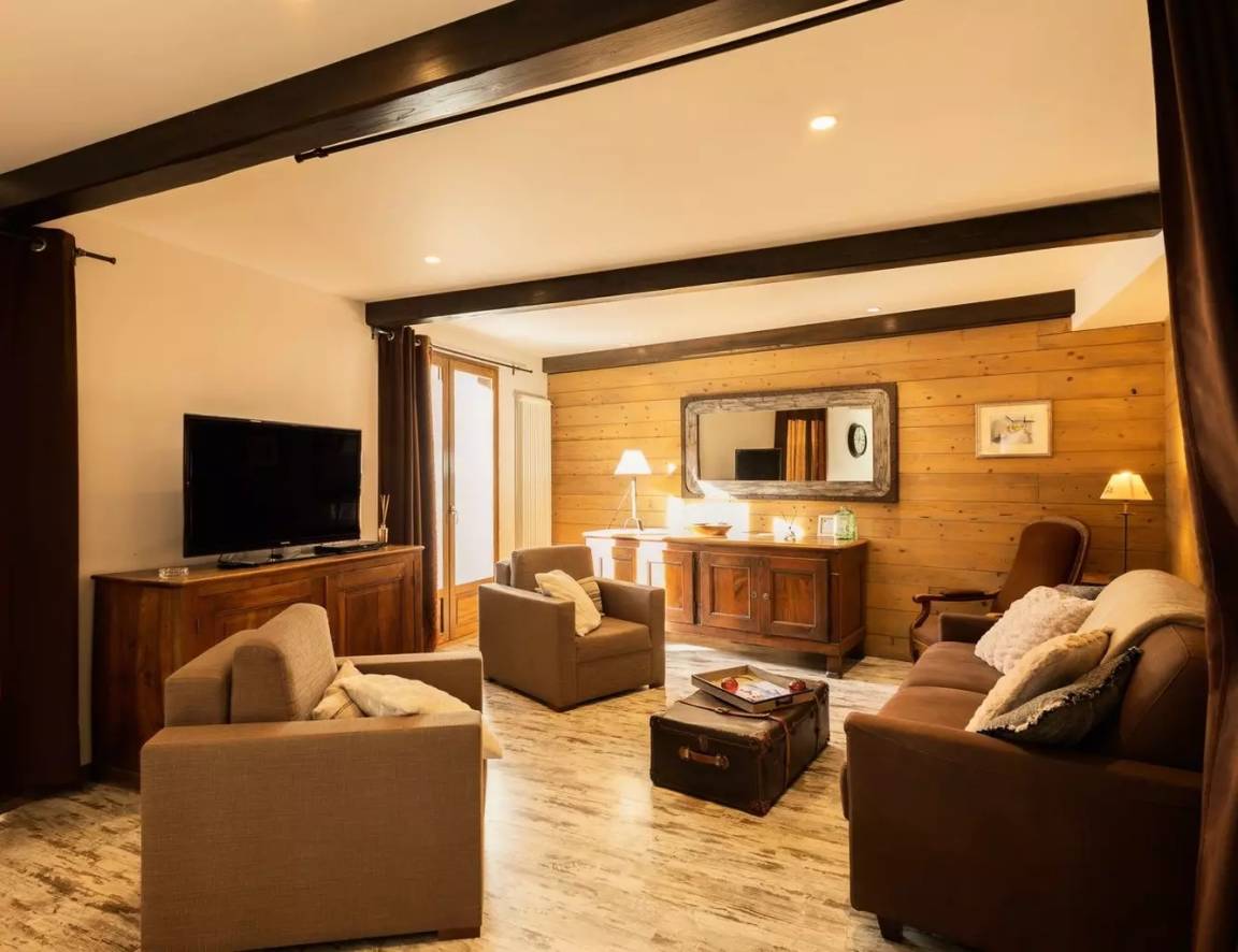 90 M² Appartement ∙ 3 Chambres ∙ 9 Personnes - Montricher-Albanne