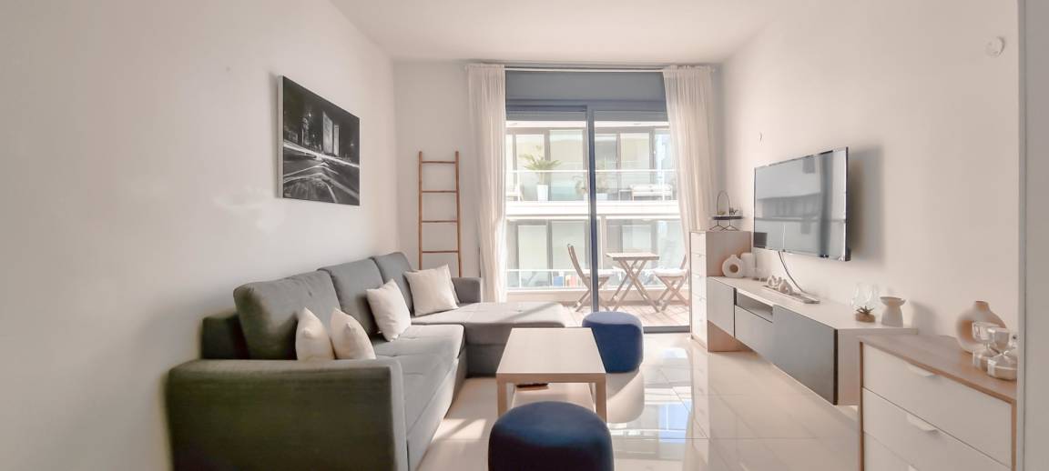70 M² Apartamento ∙ 2 Habitaciones ∙ 4 Huéspedes - Tel Aviv-Yafo