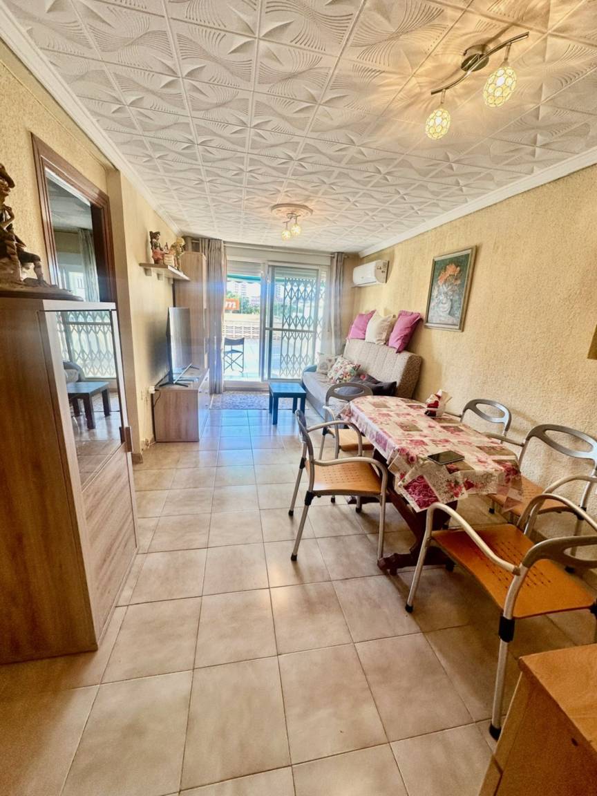 70 M² Apartment ∙ 3 Bedrooms ∙ 6 Guests - Benidorm