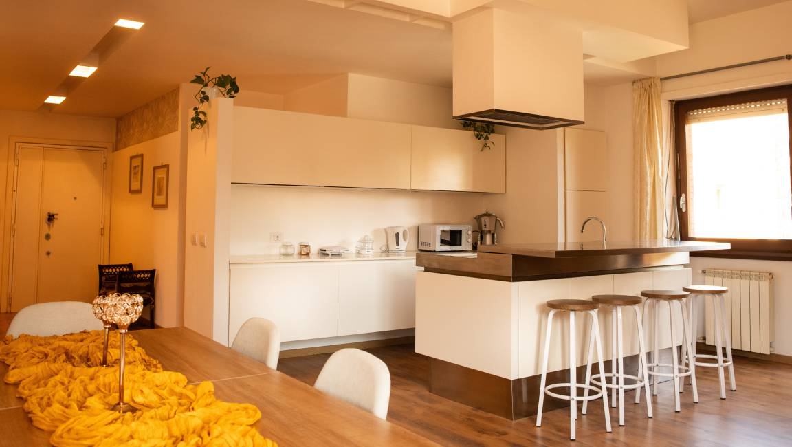 100 M² Apartment ∙ 3 Bedrooms ∙ 9 Guests - Rome