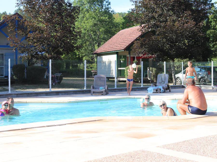 50 M² Chalet ∙ 2 Slaapkamers ∙ 4 Gasten - Yonne