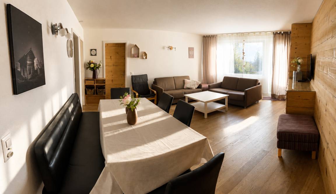 70 M² Ferienwohnung ∙ 2 Schlafzimmer ∙ 6 Gäste - Leukerbad