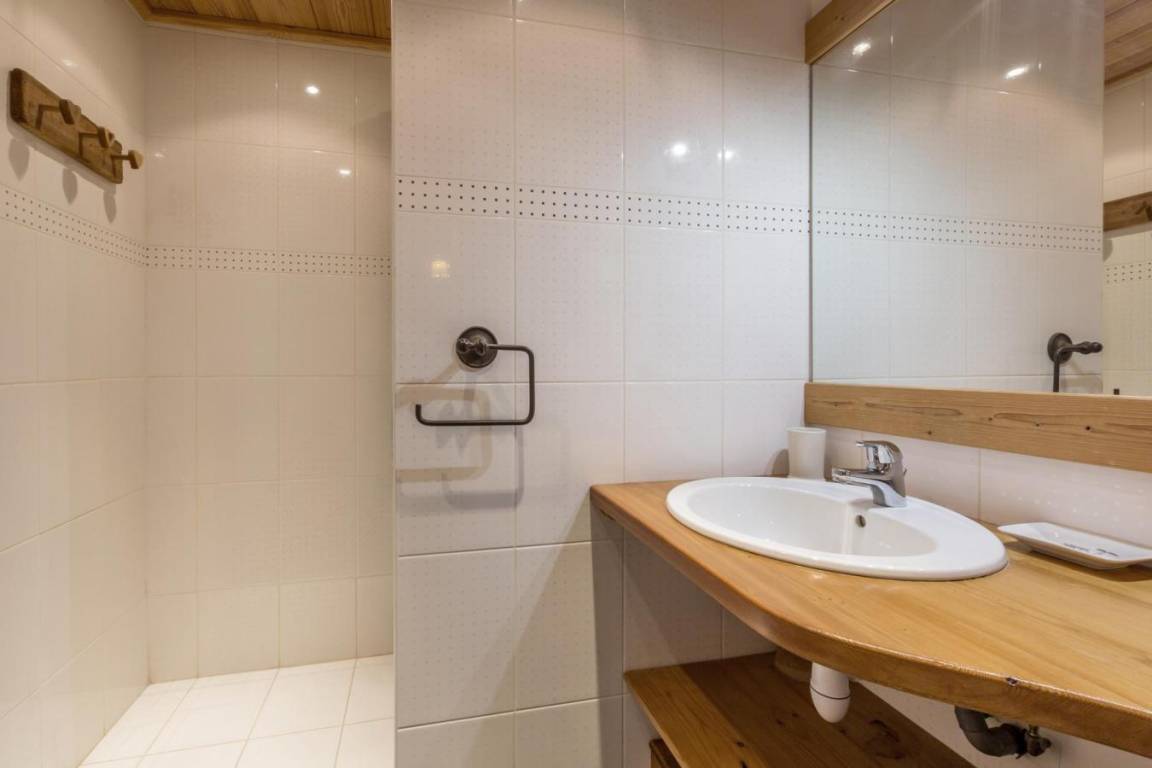 51 m² Ferienwohnung ∙ 2 Schlafzimmer ∙ 5 Gäste – Bild 8