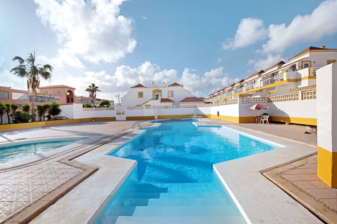 45 M² Ferienwohnung ∙ 1 Schlafzimmer ∙ 2 Gäste - Antigua