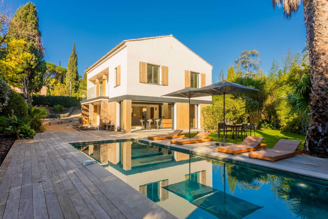 136 M² Villa ∙ 4 Makuuhuonetta ∙ 8 Vierasta - La Croix-Valmer