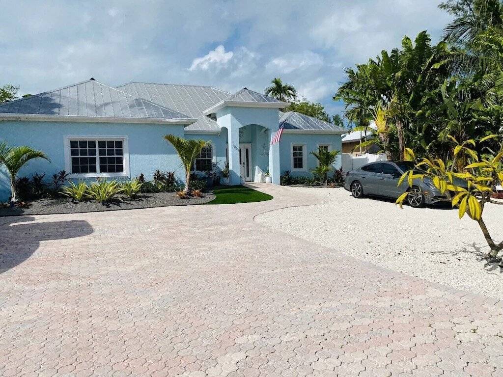 177 M² House ∙ 3 Bedrooms ∙ 6 Guests - Islamorada, FL