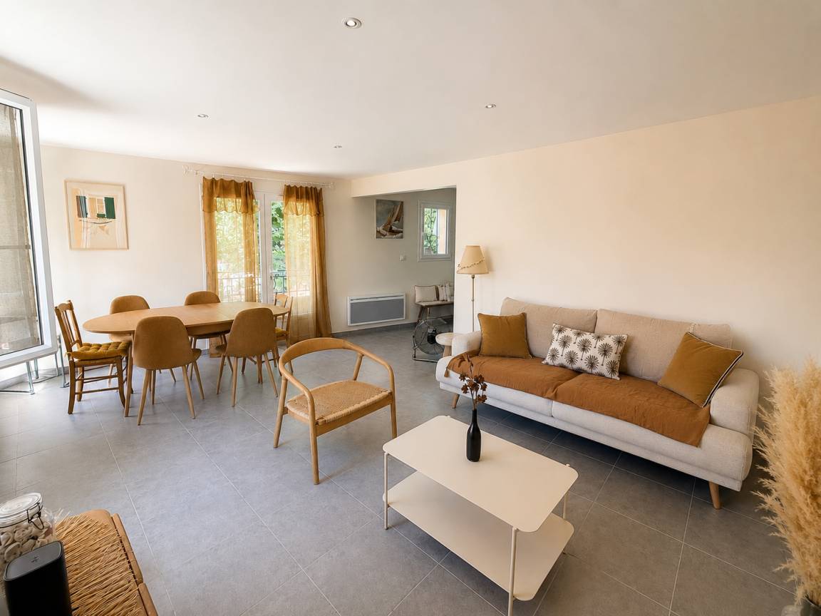 Apartment ∙ 2 Bedrooms ∙ 5 Guests - Hyères