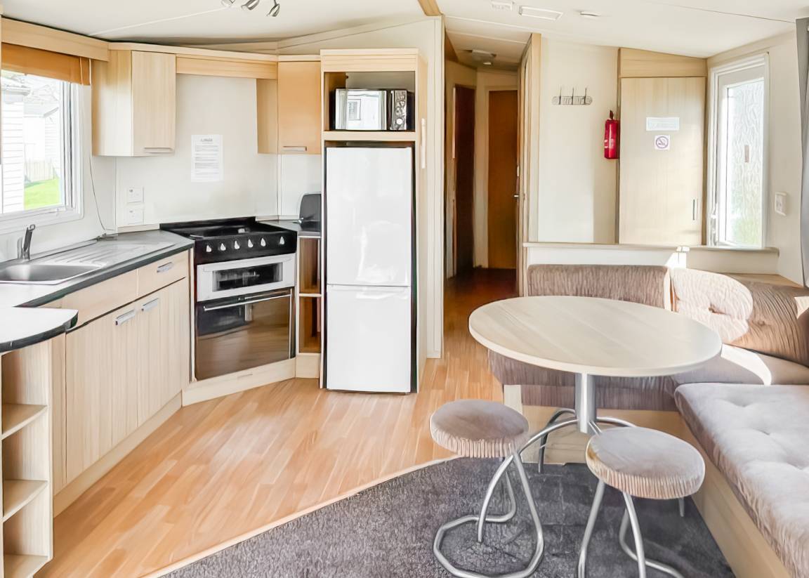 Caravan ∙ 3 Bedrooms ∙ 8 Guests - Devon