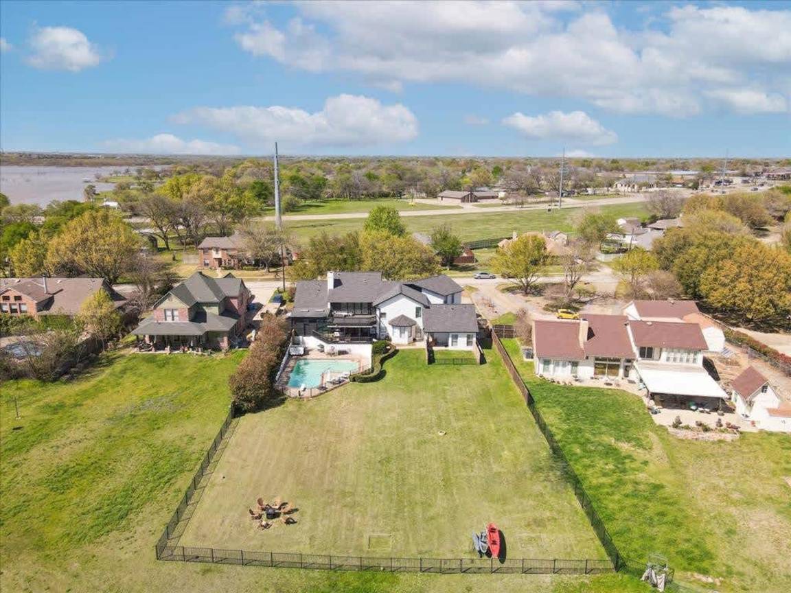 Apartment ∙ 1 Bedroom ∙ 24 Guests - Dallas, TX
