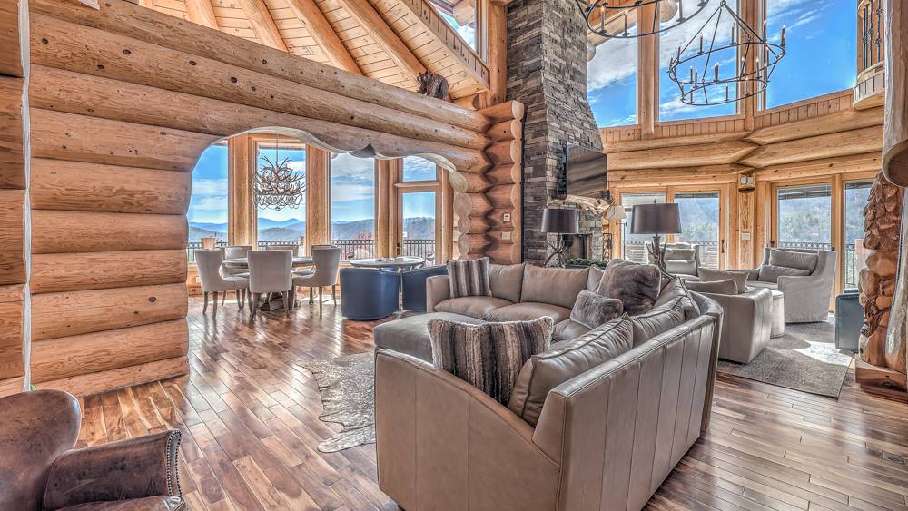 Cabin ∙ 5 Bedrooms ∙ 12 Guests - Blue Ridge, GA