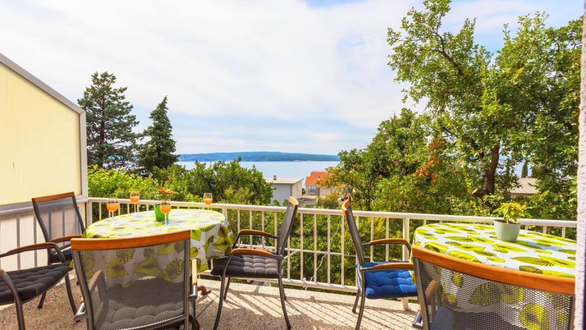 105 M² Apartment ∙ 3 Bedrooms ∙ 8 Guests - Crikvenica