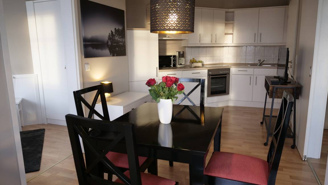 55 M² Ferienwohnung ∙ 1 Schlafzimmer ∙ 4 Gäste - Baabe