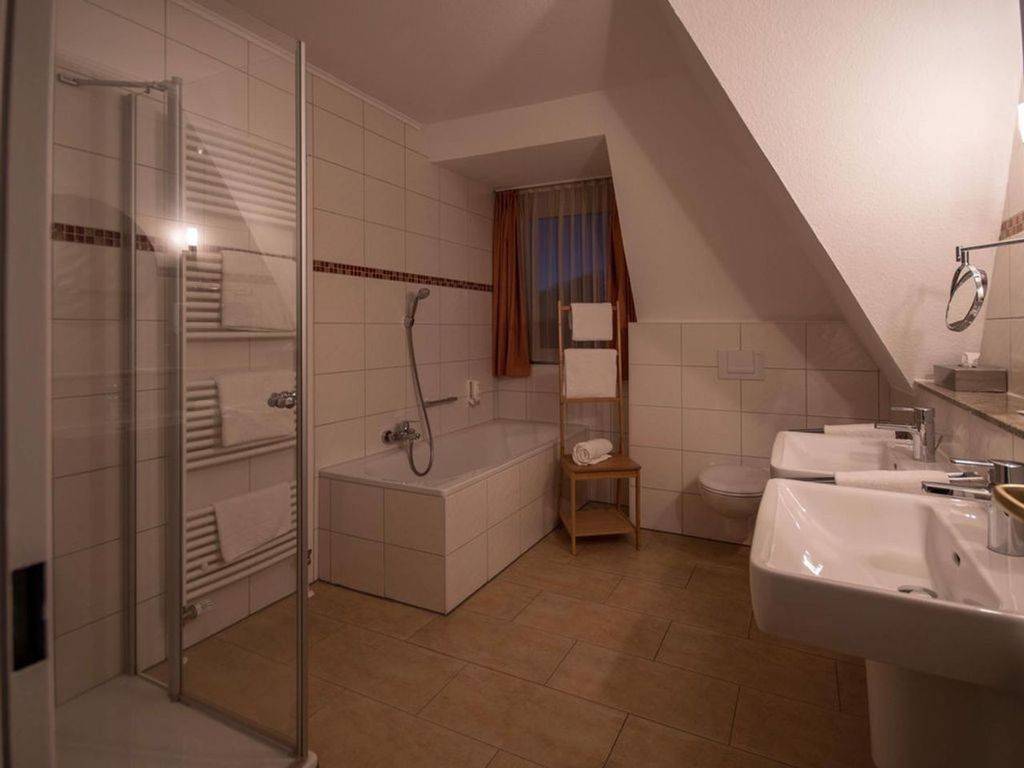 38 M² Hotel ∙ 3 Habitaciones ∙ 5 Huéspedes - Aurich