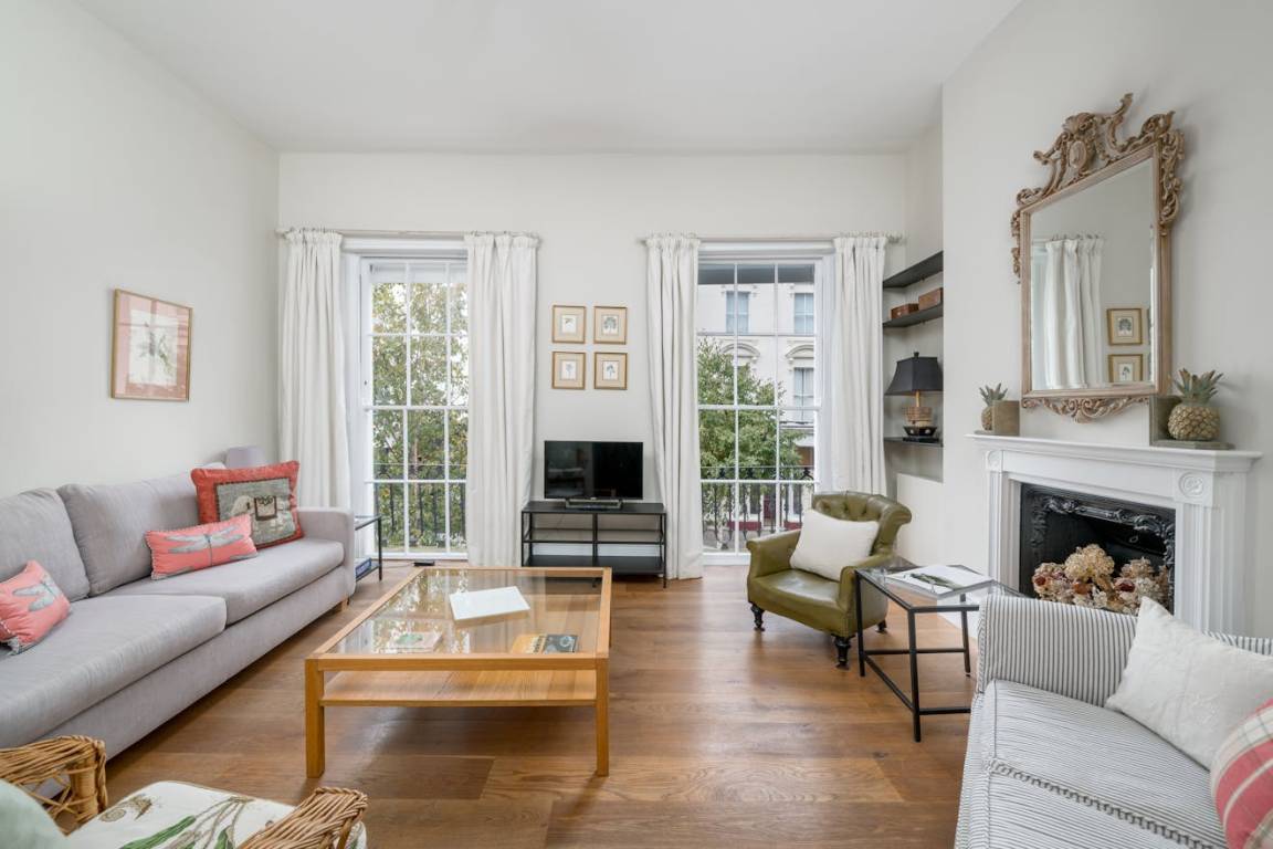 77 M² Apartment ∙ 2 Bedrooms ∙ 6 Guests - Victoria - London