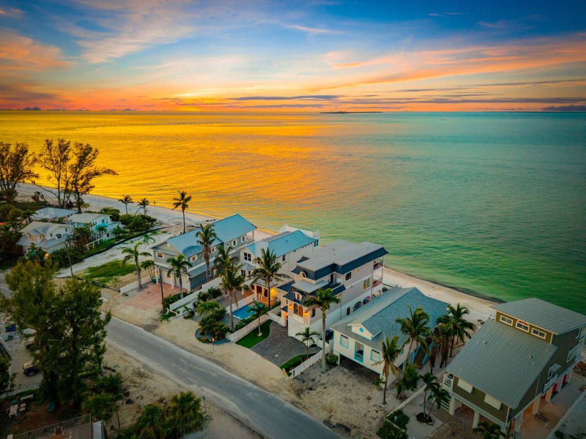 235 M² House ∙ 4 Bedrooms ∙ 8 Guests - Anna Maria, FL