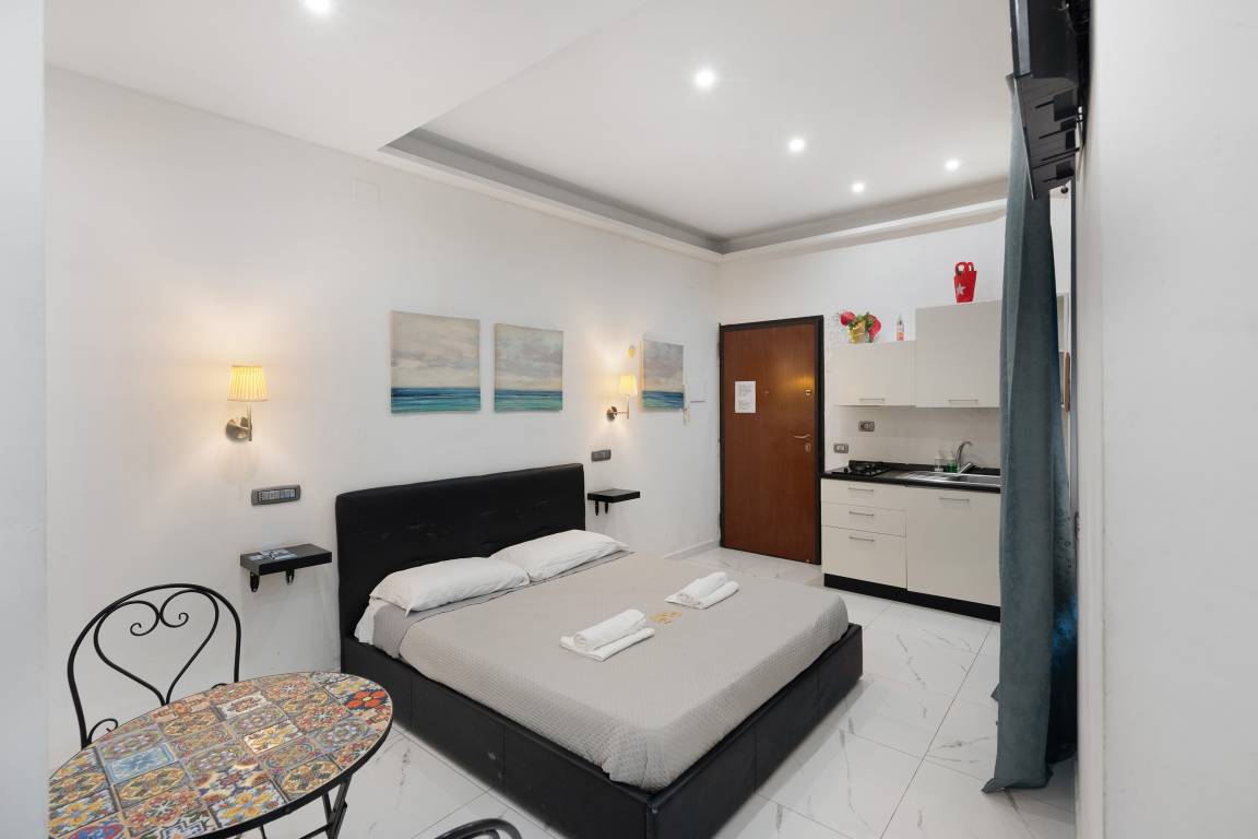 30 M² Apartment ∙ 1 Bedroom ∙ 2 Guests - Salerno
