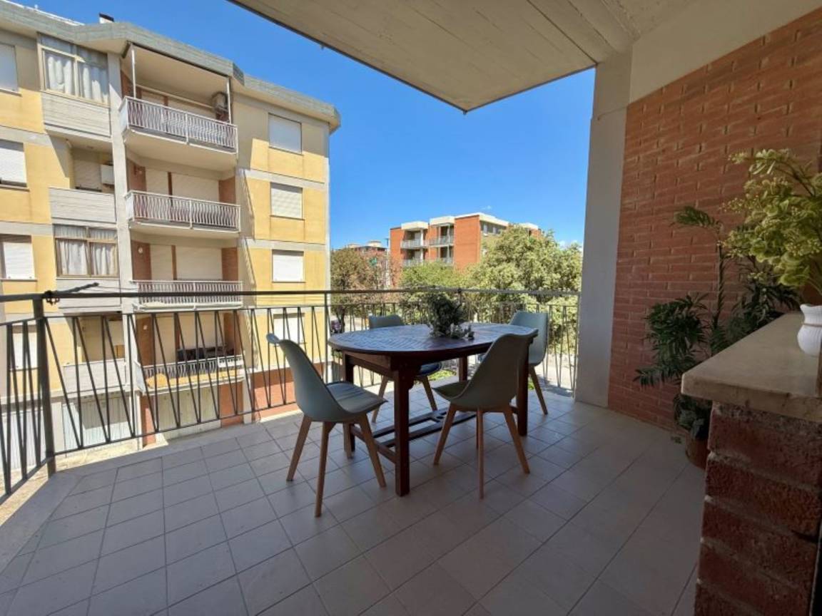 70 M² Apartamento ∙ 2 Habitaciones ∙ 6 Huéspedes - Follonica