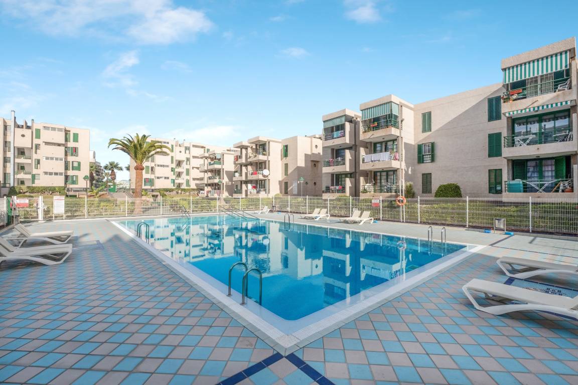 80 M² Apartamento ∙ 3 Habitaciones ∙ 6 Huéspedes - Los Cristianos