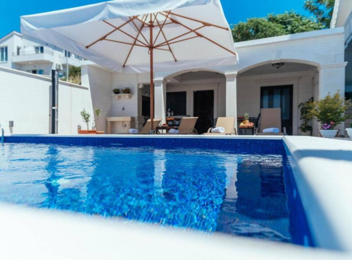 30 M² Enrumslägenhet ∙ 1 Sovrum ∙ 2 Gäster - Hvar