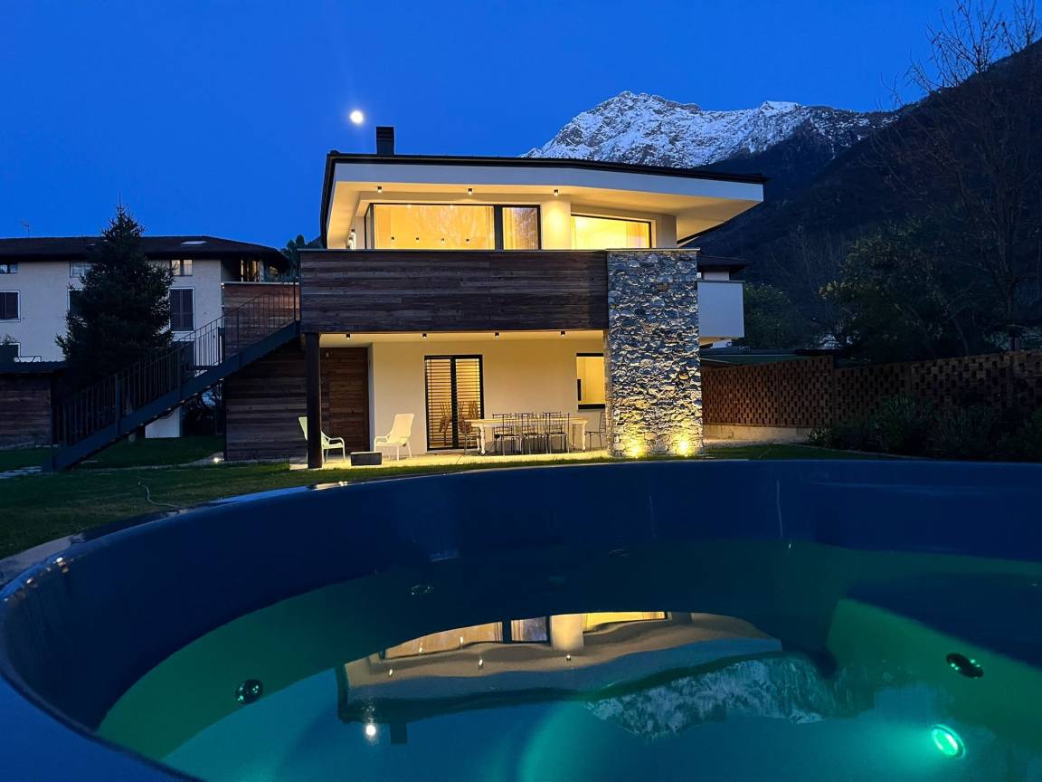 100 M² Apartment ∙ 3 Bedrooms ∙ 7 Guests - Domaso