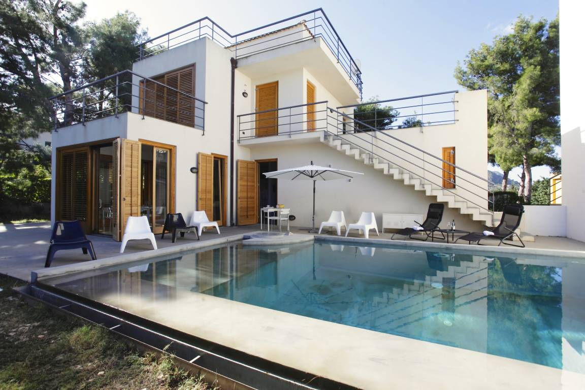 Casa a Torre Colonna-Sperone con piscina privata