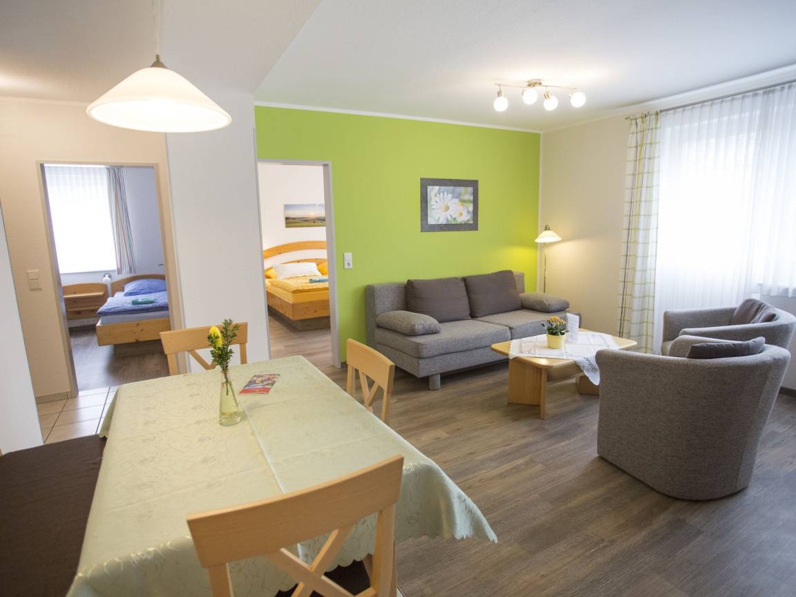 65 M² Ferienwohnung ∙ 2 Schlafzimmer ∙ 2 Gäste - Lennestadt