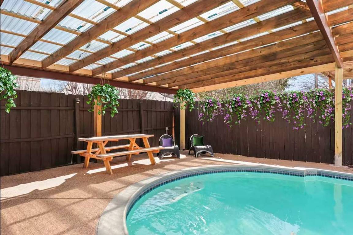 188 M² Apartment ∙ 5 Bedrooms ∙ 10 Guests - Cedar Hill, TX