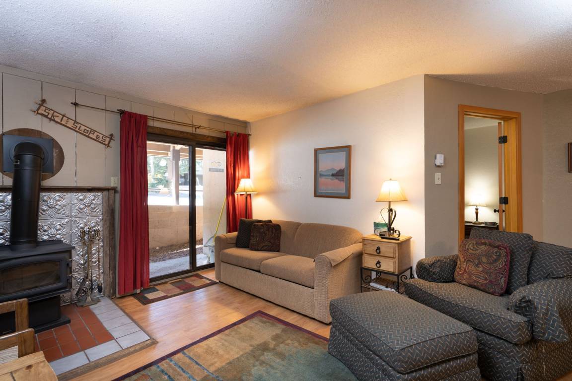 74 M² House ∙ 2 Bedrooms ∙ 8 Guests