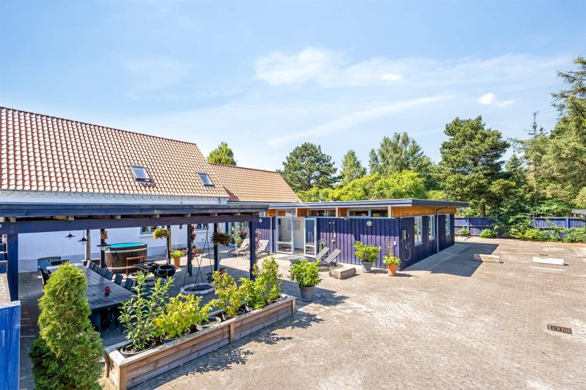 433 m&sup2; Ferienhaus 10 Schlafzimmer 20 G&auml;ste
