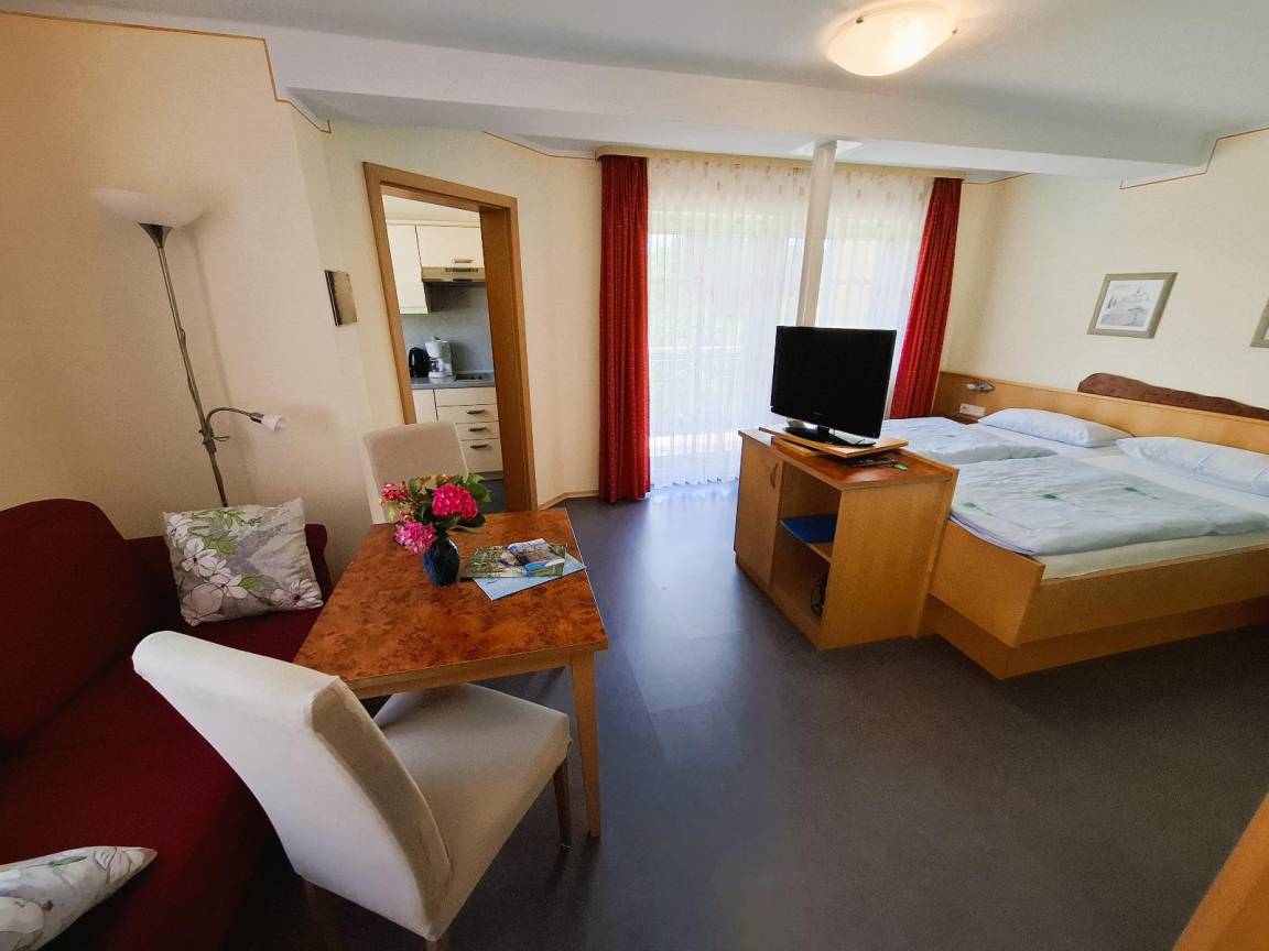 29 M² Ferienwohnung ∙ 1 Schlafzimmer ∙ 2 Gäste - Pocking