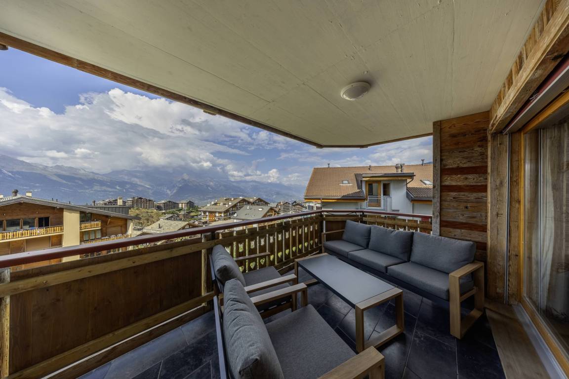 122 M² Appartement ∙ 3 Chambres ∙ 8 Personnes - Ovronnaz